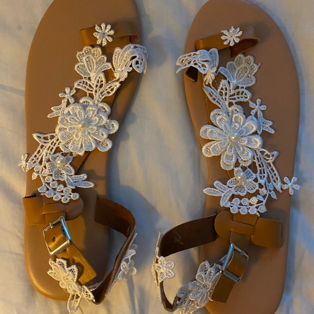 Women’s Floral Lace Slip On Flat Sandals